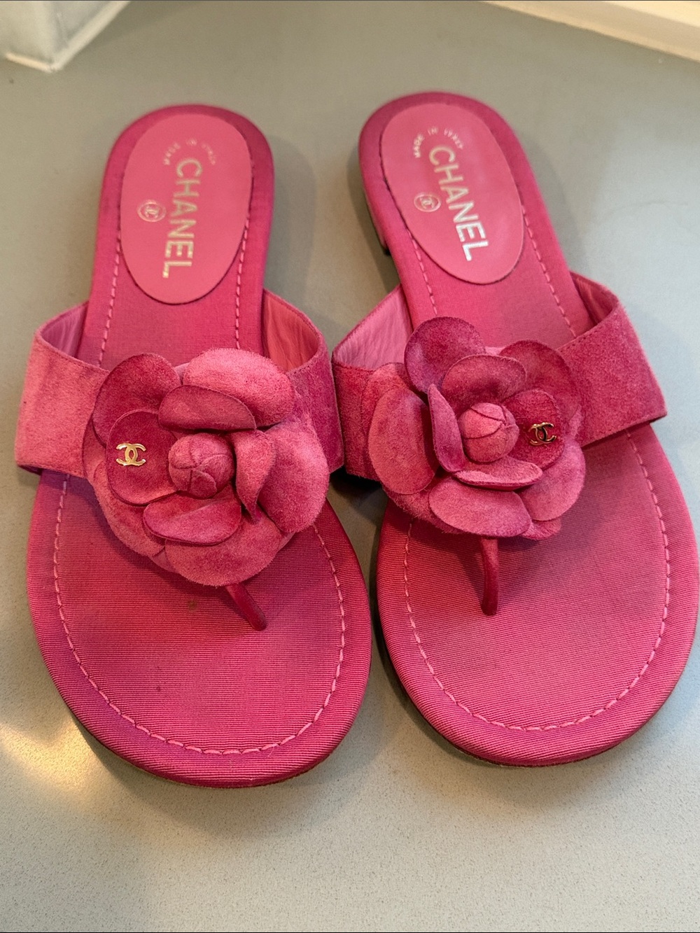 CHANEL Pink Fuchsia Suede Camellia Coco Mark Thong Sandals Size 41c
